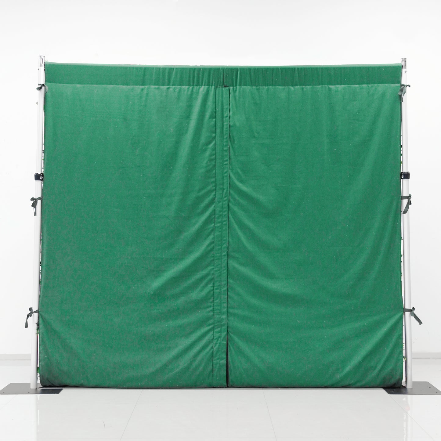8×8 FT Red Rose Flower Wall Backdrop – Easy Setup, Reusable Event Decor