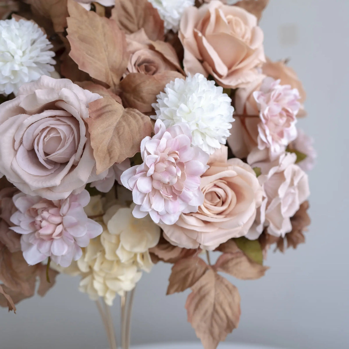 Champagne Floral Centerpiece ā Wedding Table Decor
