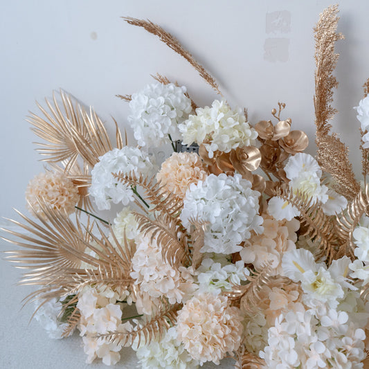 Fila floreale beige Pampas – Decorazione per corsia nuziale