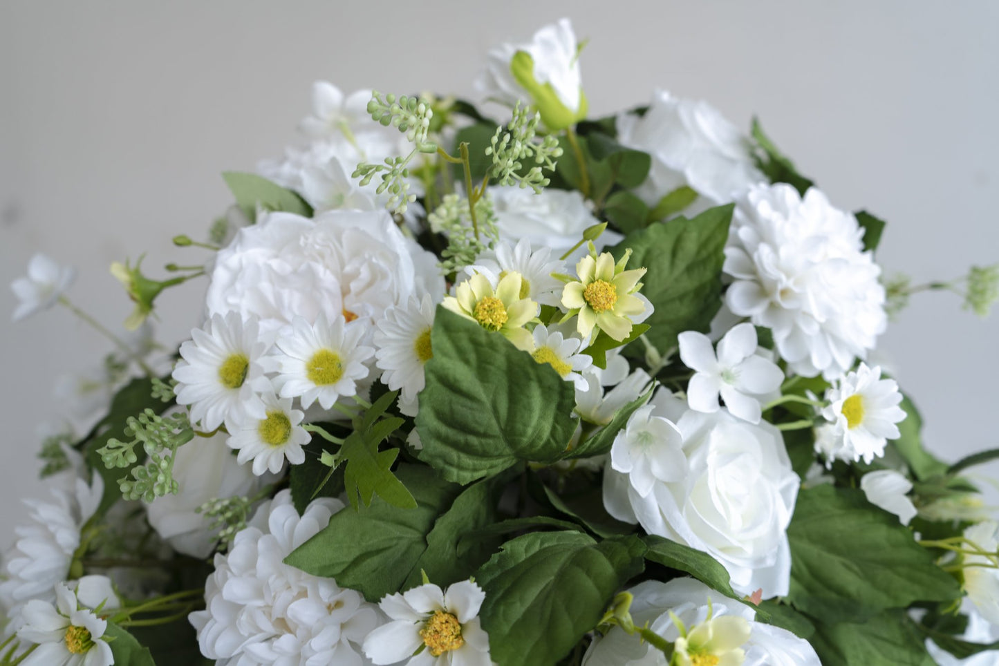 White & Greenery Floral Centerpiece – Wedding Table Decor