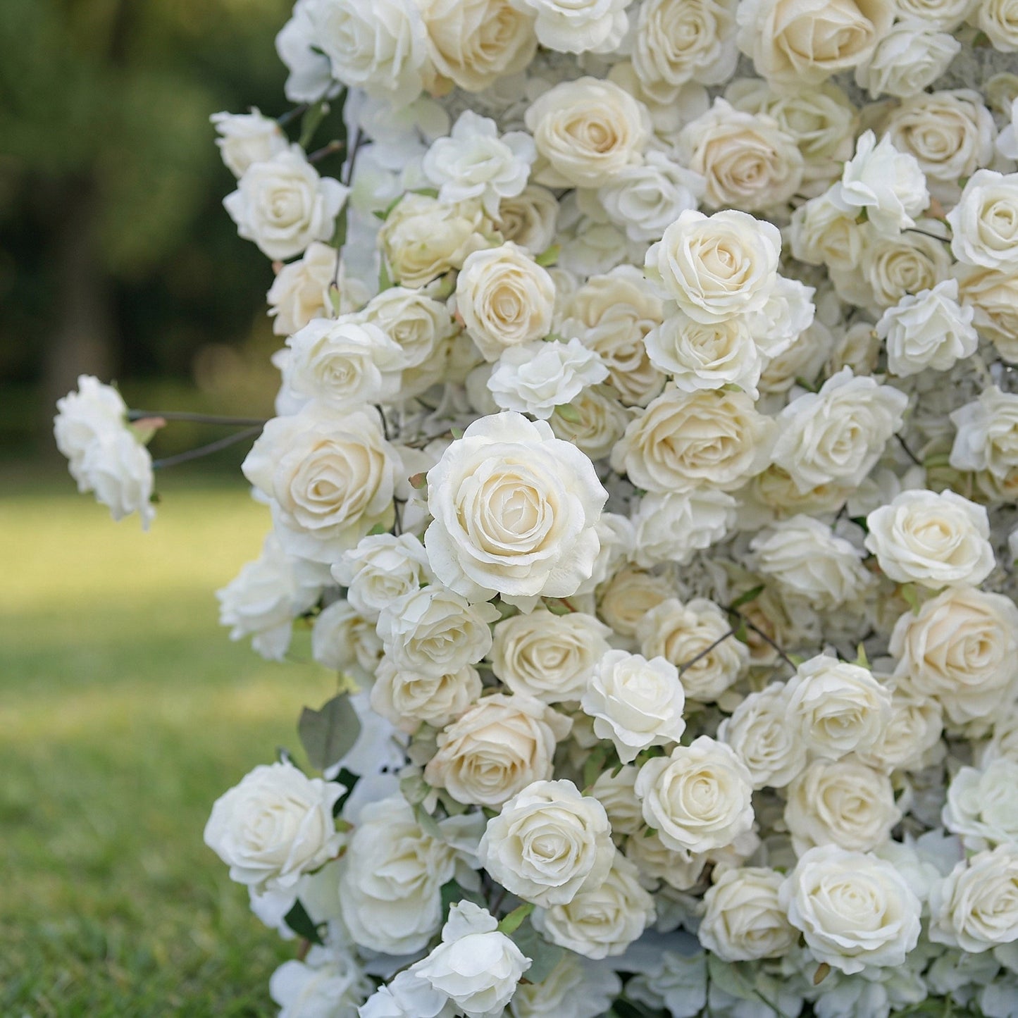 Dimensional ivory rose wall detail