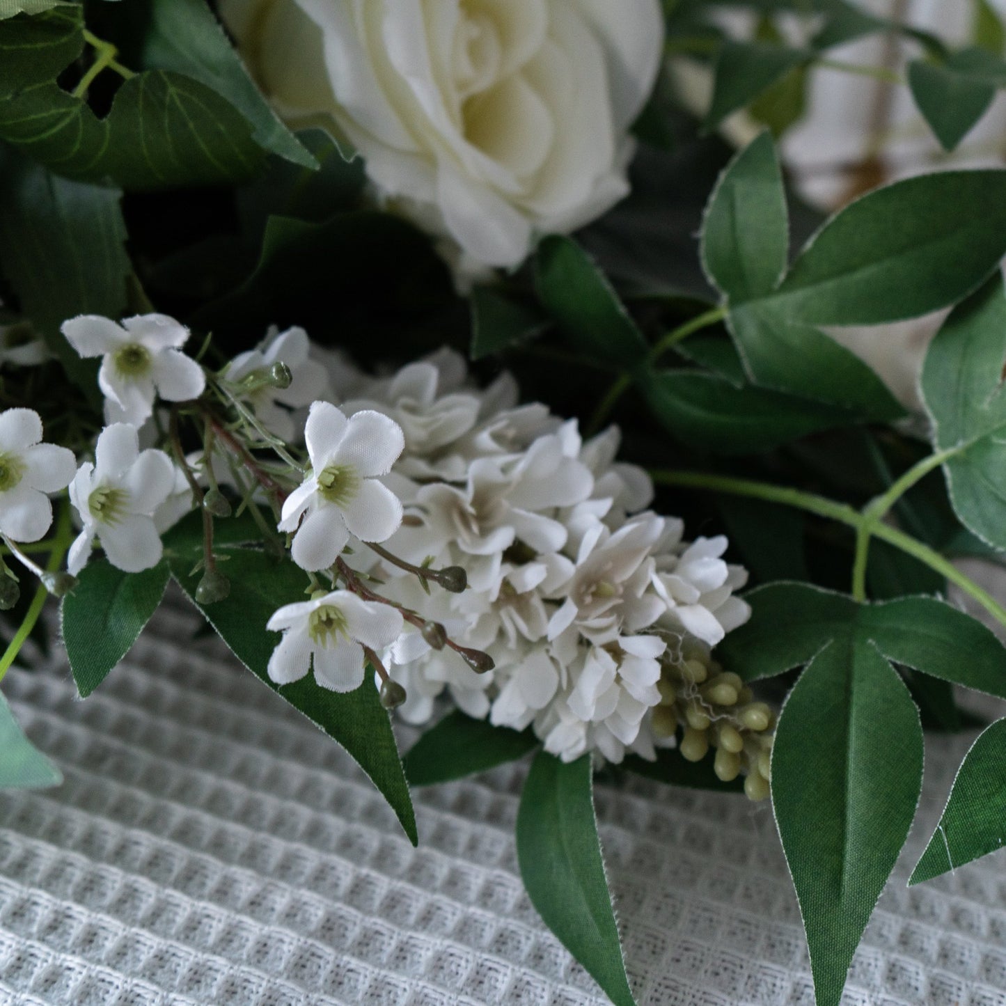Blue & White Floral Table Arrangement – Wedding Table Decor