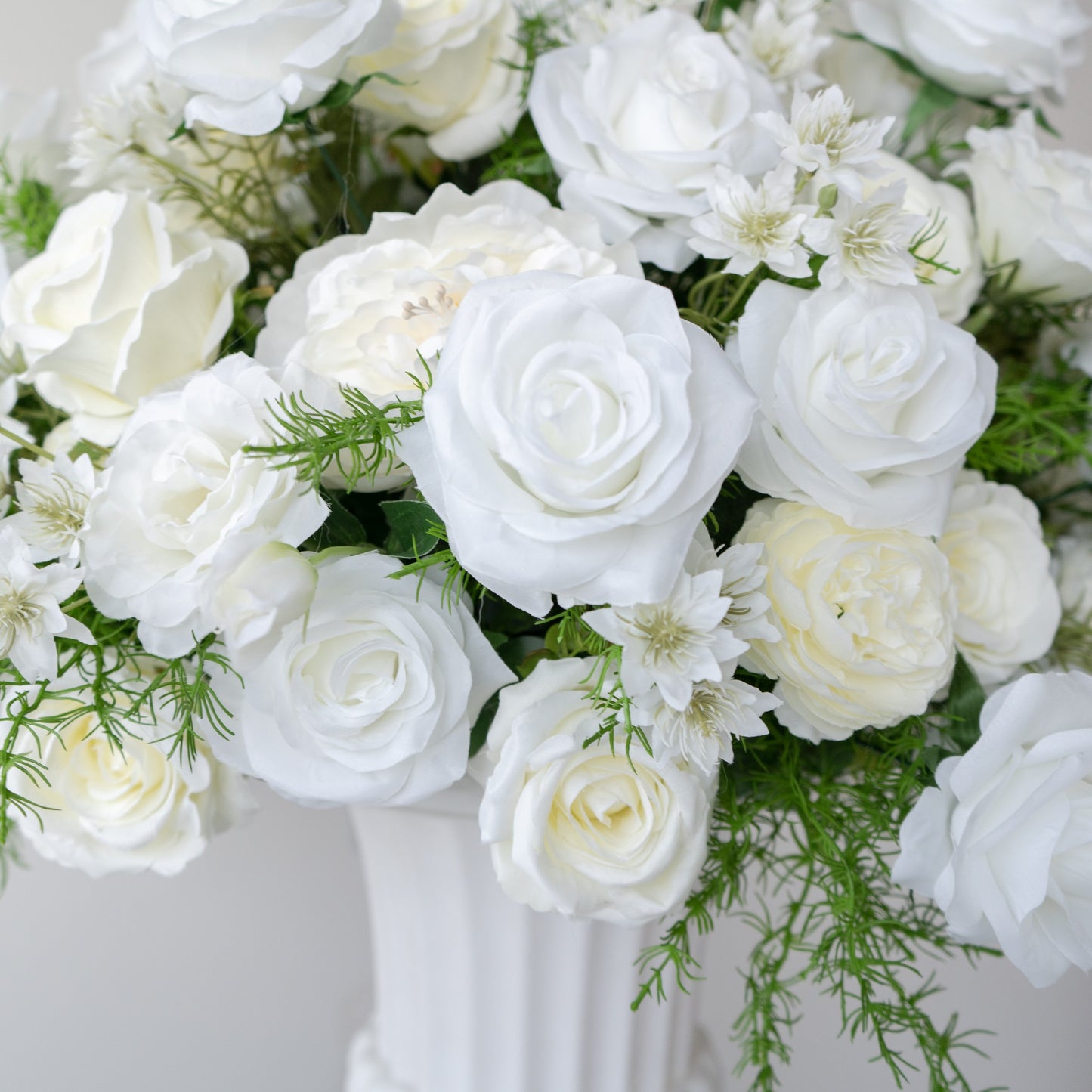 White Floral Centerpiece – Wedding Table Decor