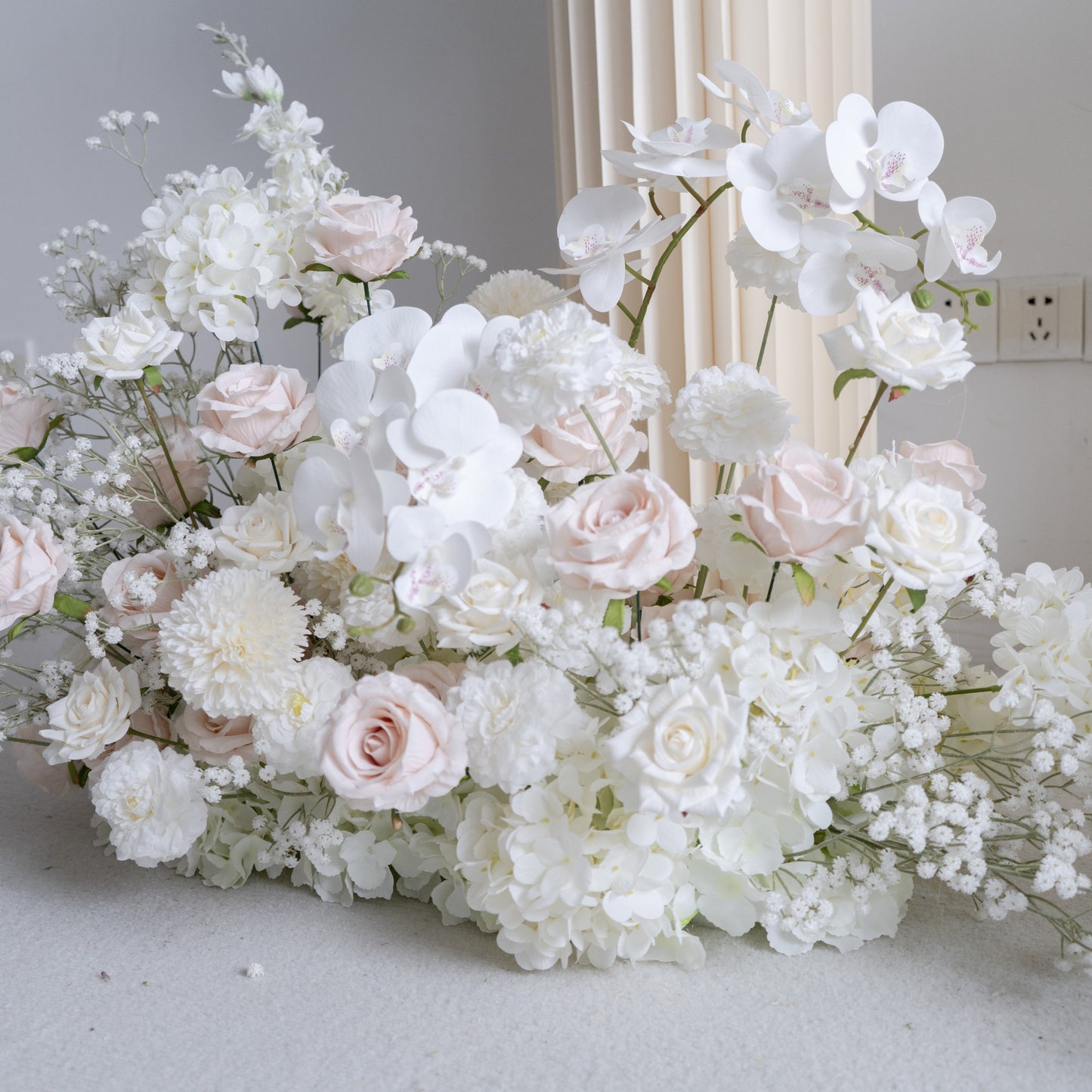 White Floral Row – Wedding Aisle Decor