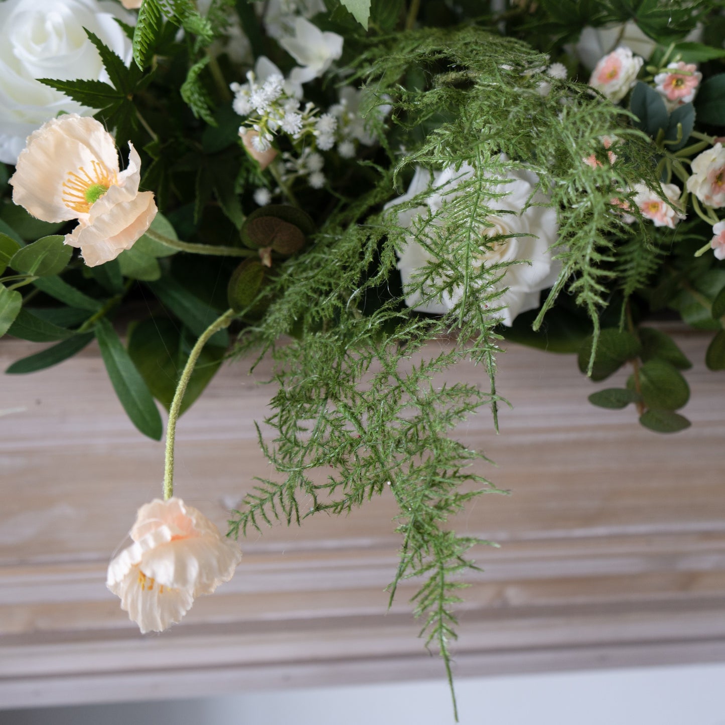 White Floral Table Arrangement – Wedding Table Decor