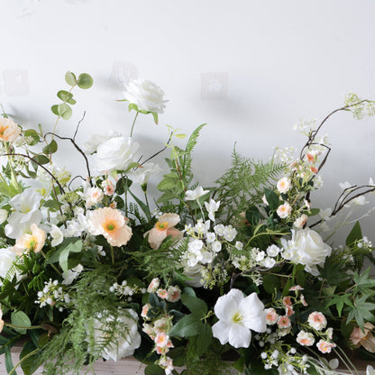 White Floral Table Arrangement – Wedding Table Decor