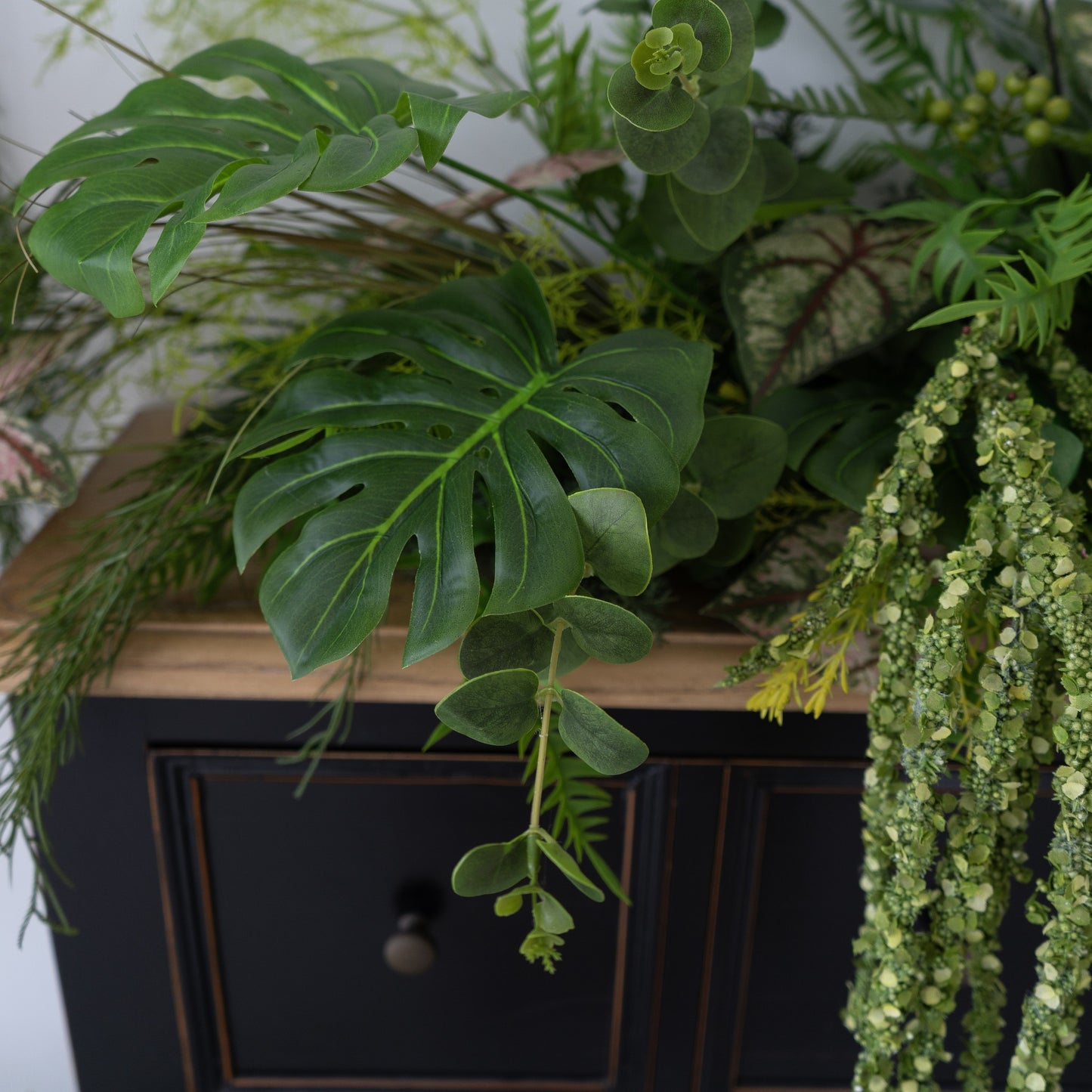 Greenery Floral Table Arrangement – Wedding Table Decor