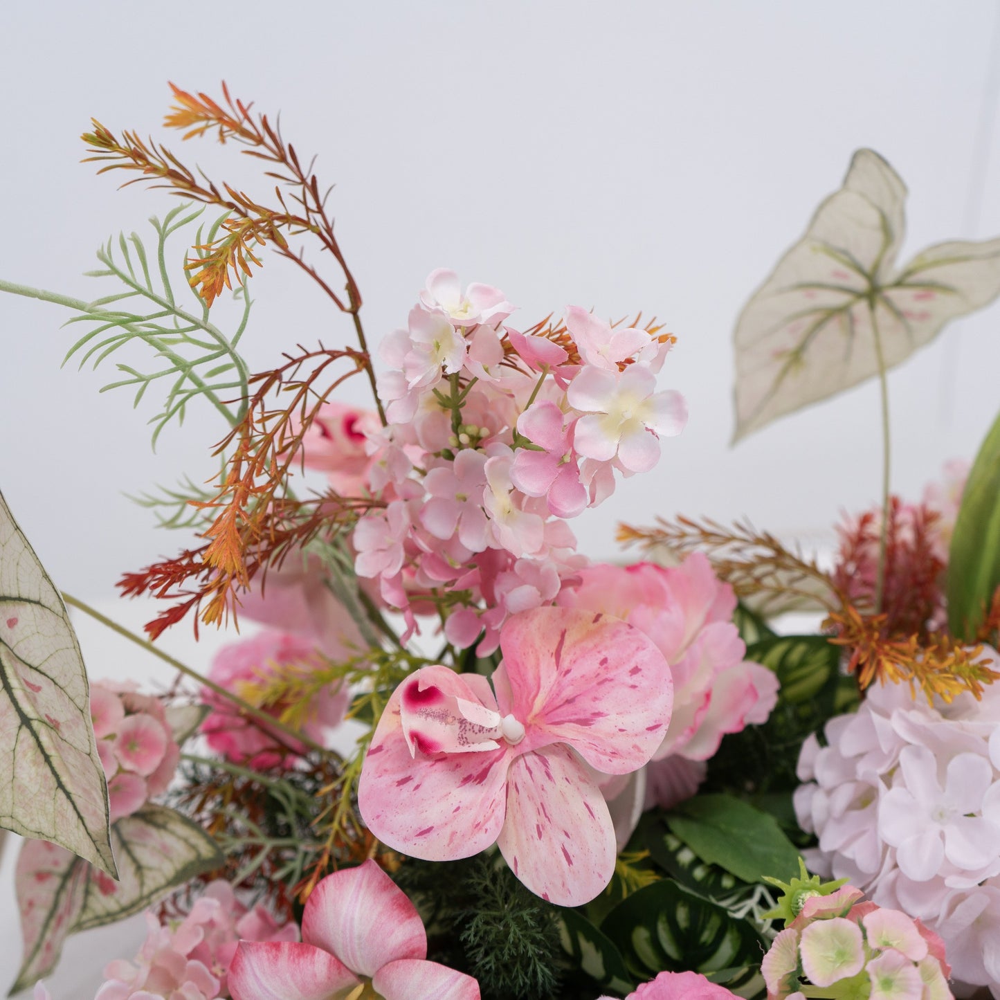 Pink Floral Table Arrangement – Wedding Table Decor