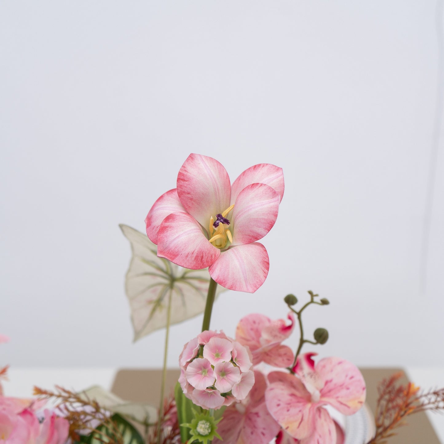 Pink Floral Table Arrangement – Wedding Table Decor