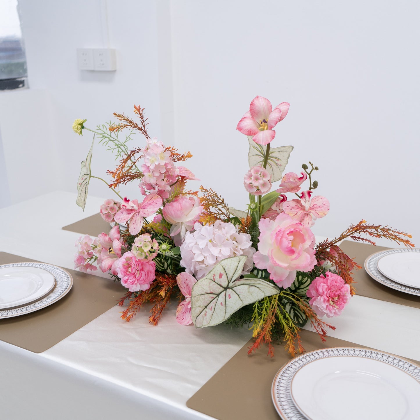 Pink Floral Table Arrangement – Wedding Table Decor