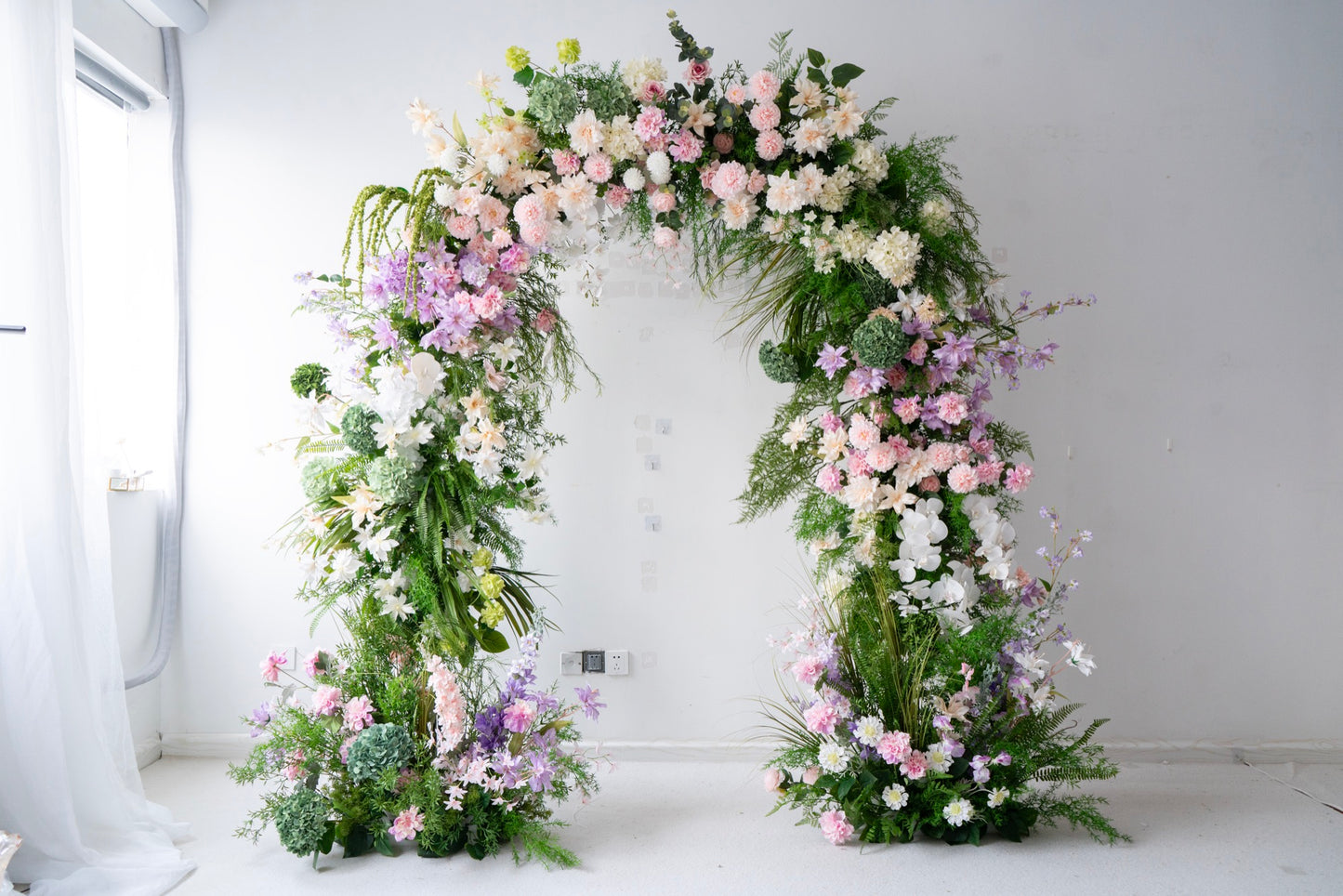 Monet Floral Horn Wedding Arch Set