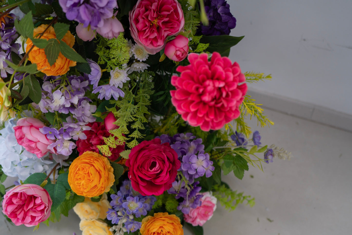 Floral Horn Wedding Arch – Elegant Ceremony Backdrop