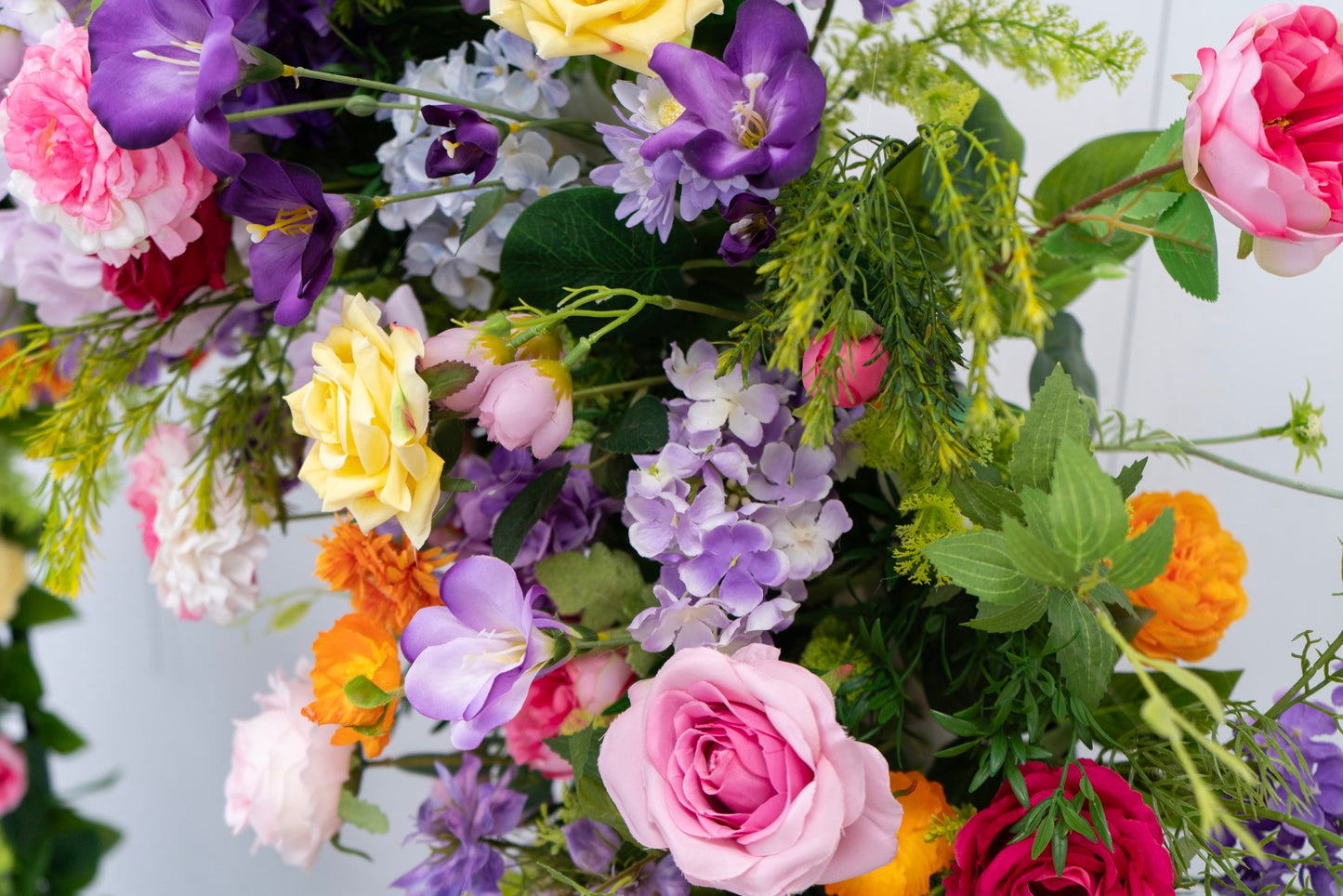 Floral Horn Wedding Arch – Elegant Ceremony Backdrop