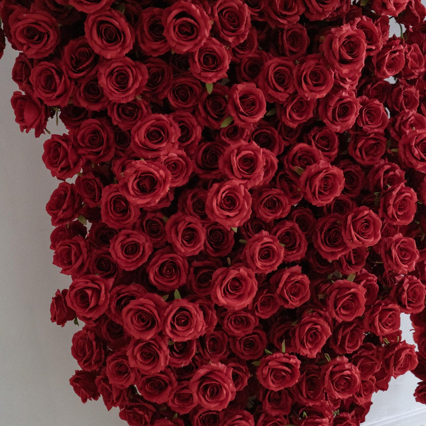 Red Butterfly Floral Horn Arch for Wedding Ceremony & Reception – Bridal Backdrop & Photo Zone Decoration