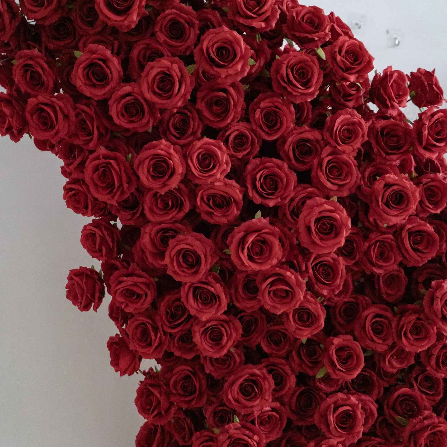 Red Butterfly Floral Horn Arch for Wedding Ceremony & Reception – Bridal Backdrop & Photo Zone Decoration