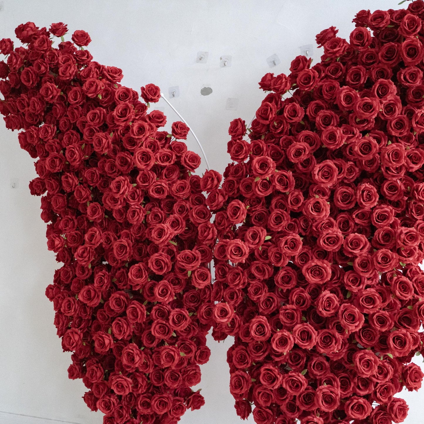 Red Butterfly Floral Horn Arch for Wedding Ceremony & Reception – Bridal Backdrop & Photo Zone Decoration