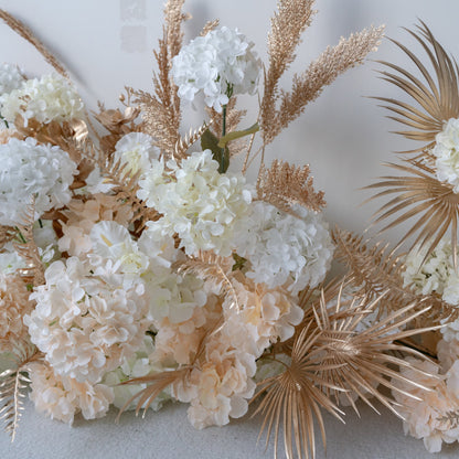 Fila floreale beige Pampas – Decorazione per corsia nuziale