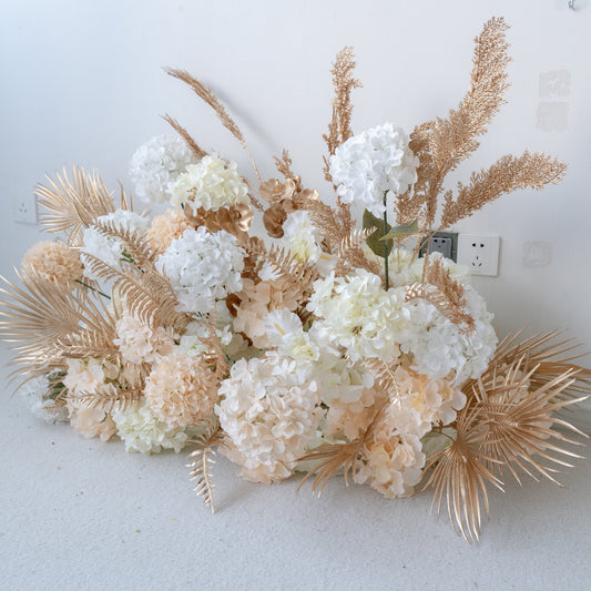 Fila floreale beige Pampas – Decorazione per corsia nuziale