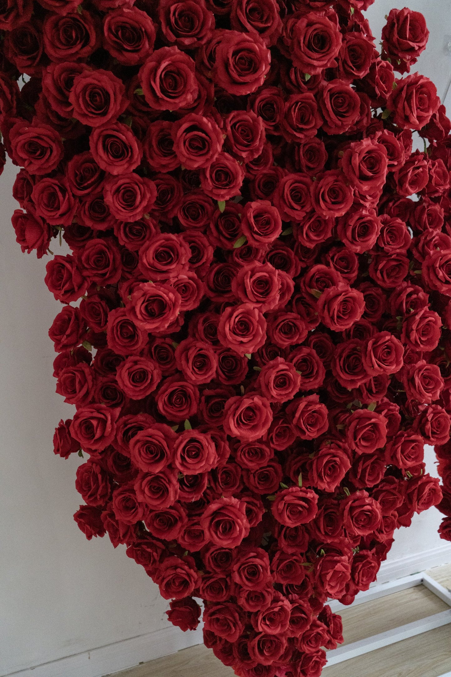 Red Butterfly Floral Horn Arch for Wedding Ceremony & Reception – Bridal Backdrop & Photo Zone Decoration