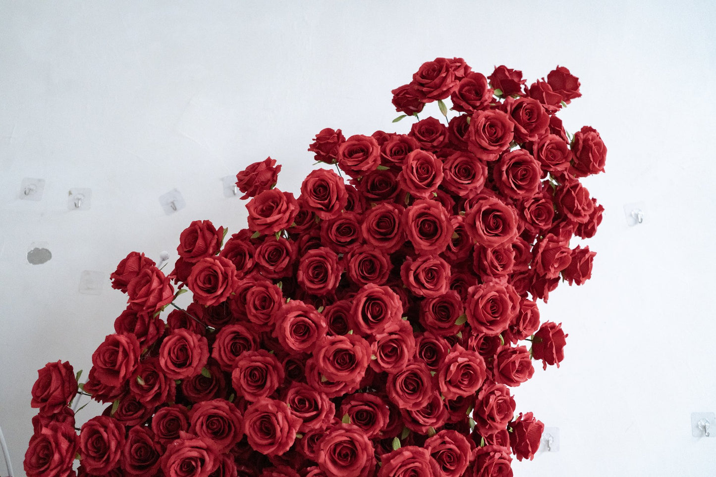 Red Butterfly Floral Horn Arch for Wedding Ceremony & Reception – Bridal Backdrop & Photo Zone Decoration