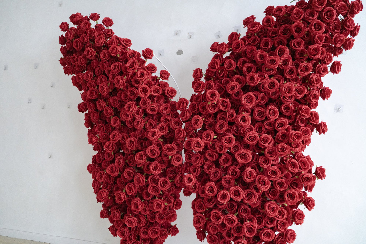 Red Butterfly Floral Horn Arch for Wedding Ceremony & Reception – Bridal Backdrop & Photo Zone Decoration