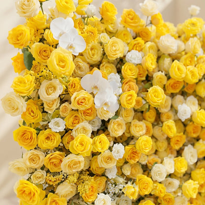 Yellow and white floral backdrop detail