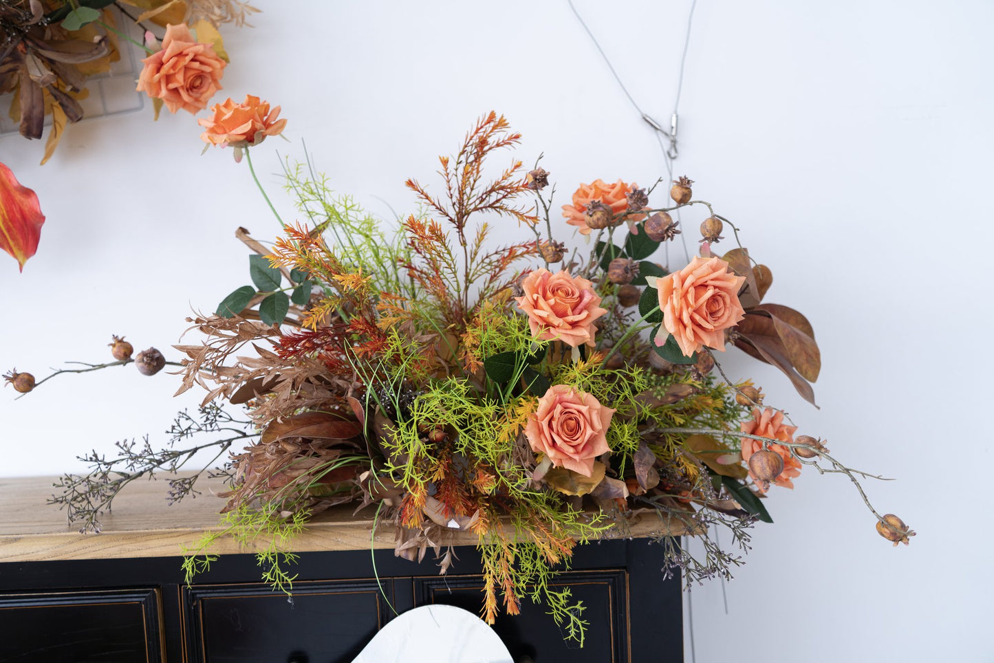 Orange Floral Table Arrangement – Wedding Table Decor