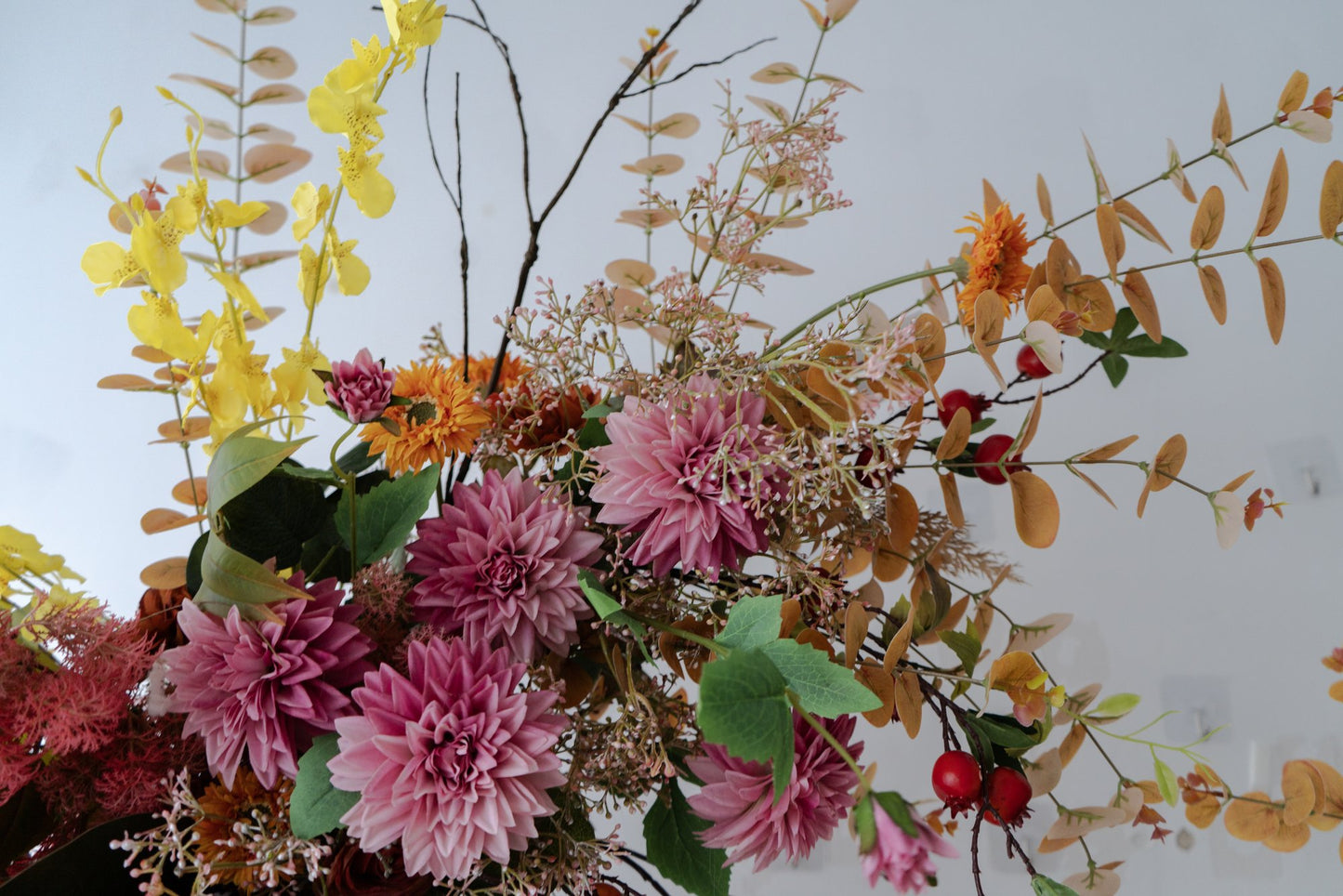 Horn Floral Arch for Wedding Ceremony & Reception – Bridal Backdrop & Photo Zone Decoration