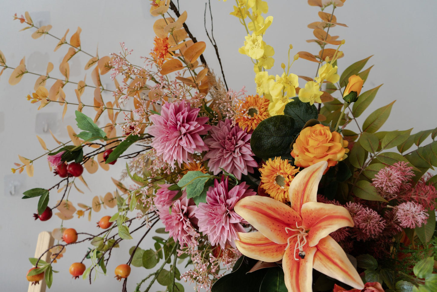 Horn Floral Arch for Wedding Ceremony & Reception – Bridal Backdrop & Photo Zone Decoration