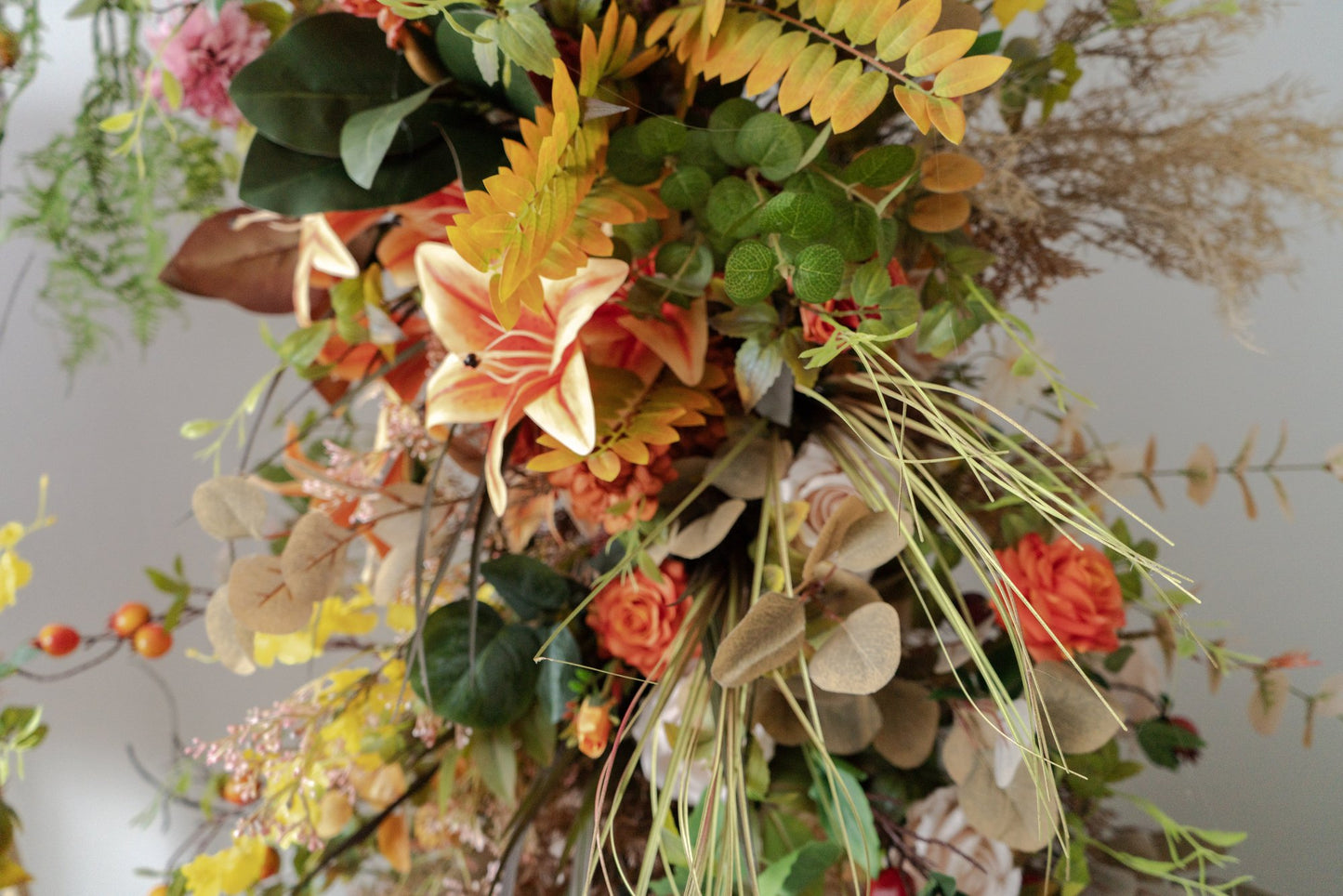 Horn Floral Arch for Wedding Ceremony & Reception – Bridal Backdrop & Photo Zone Decoration