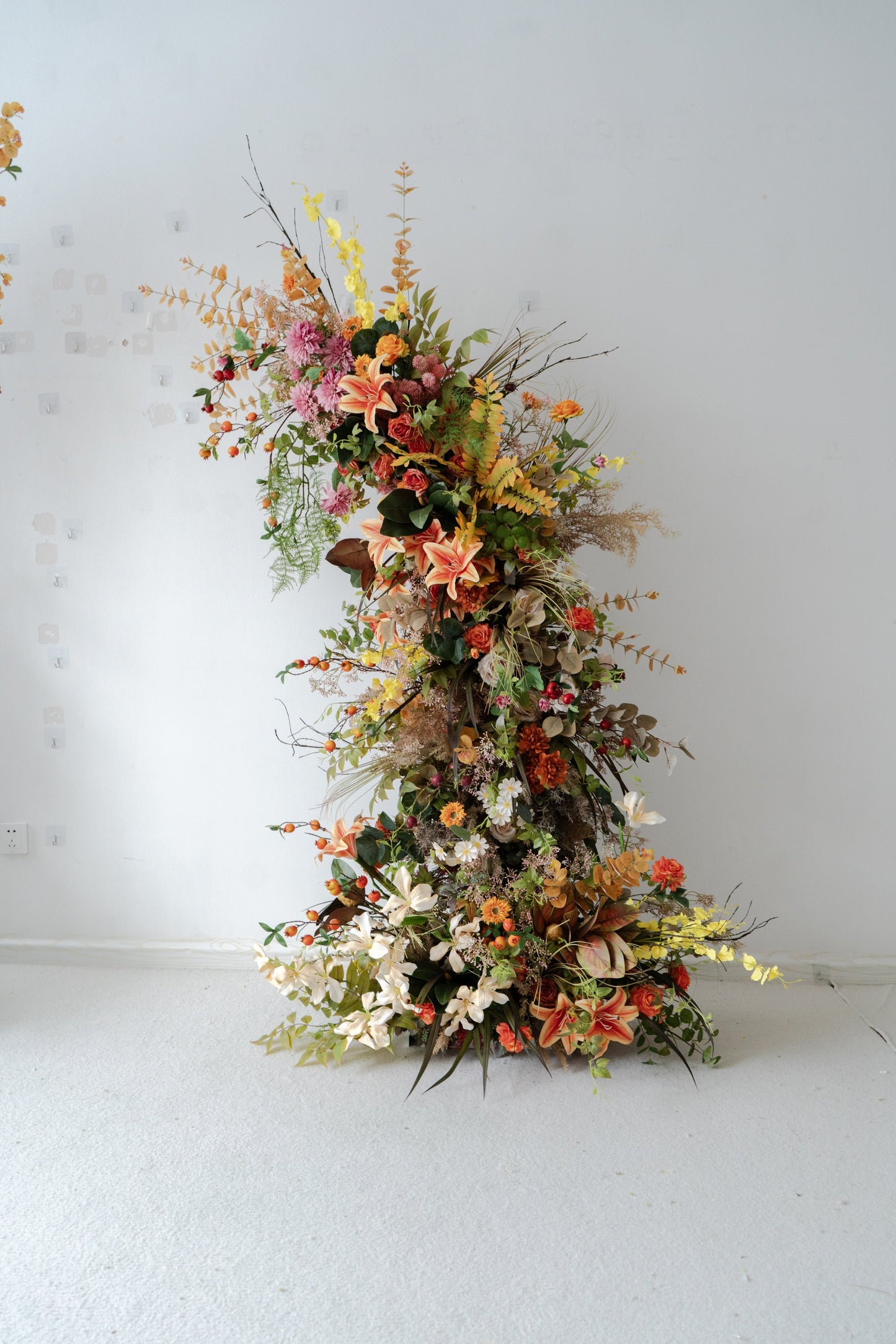 Horn Floral Arch for Wedding Ceremony & Reception – Bridal Backdrop & Photo Zone Decoration