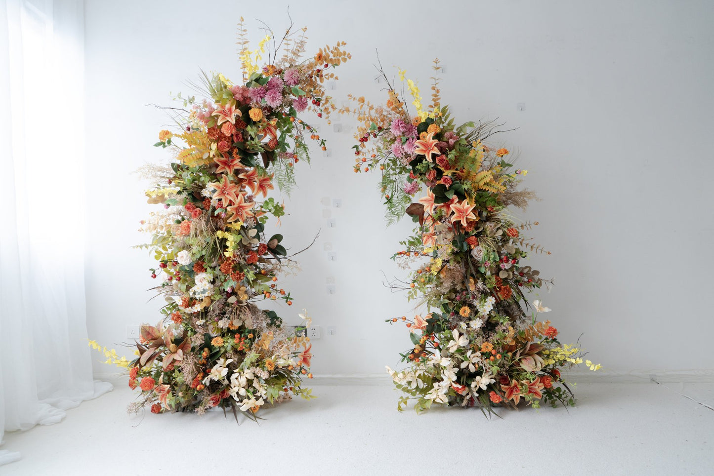 Horn Floral Arch for Wedding Ceremony & Reception – Bridal Backdrop & Photo Zone Decoration