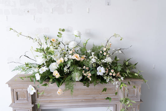 White Floral Table Arrangement – Wedding Table Decor