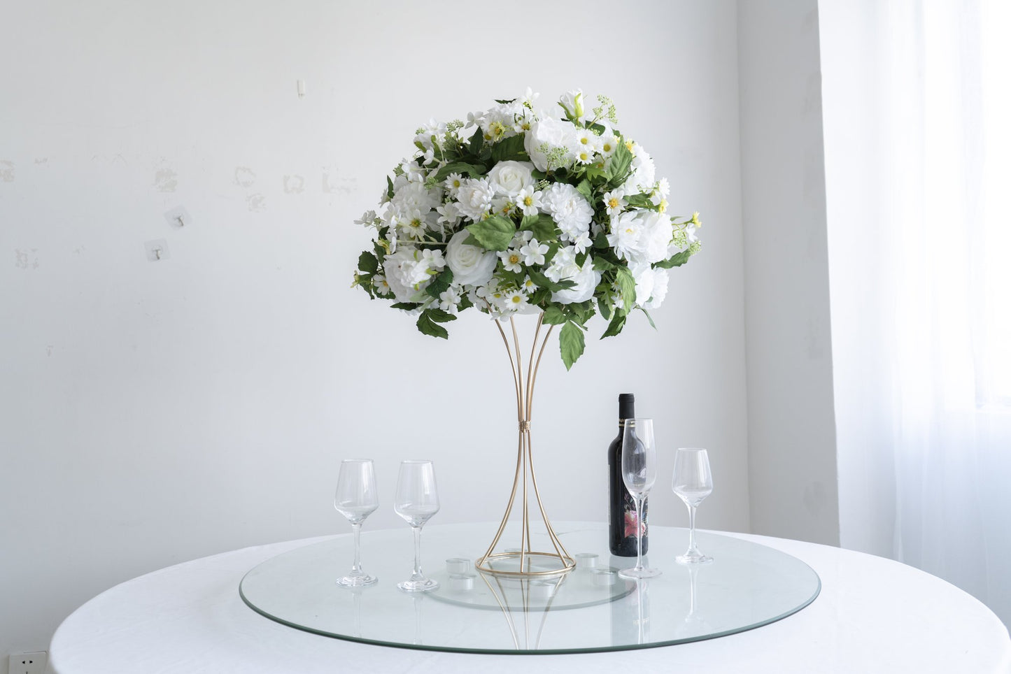 White & Greenery Floral Centerpiece – Wedding Table Decor