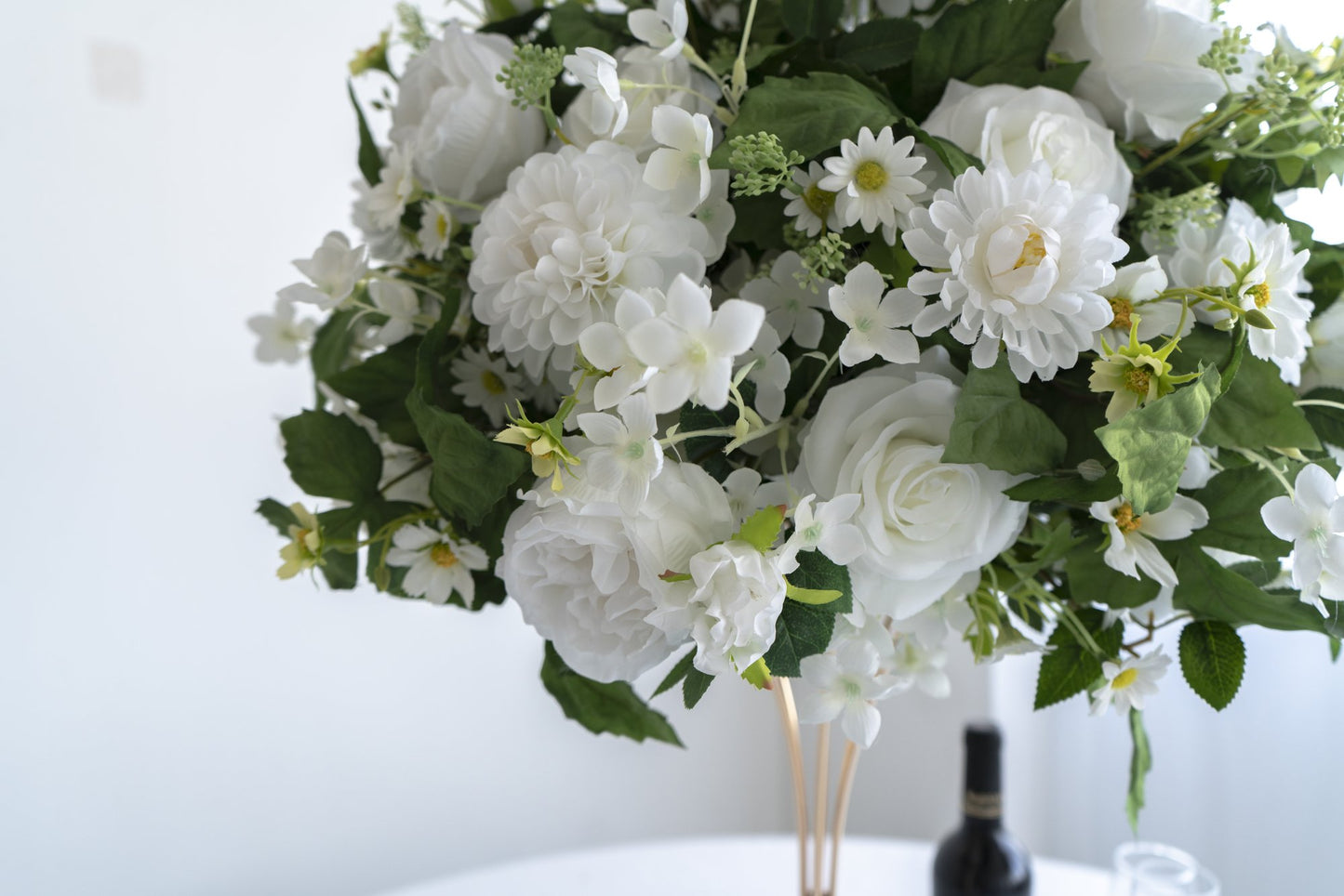 White & Greenery Floral Centerpiece – Wedding Table Decor