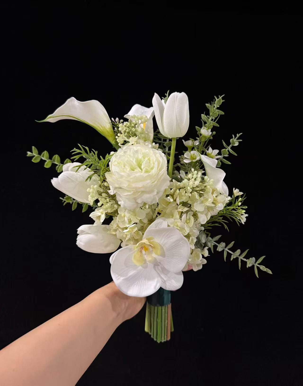 Elegant White Calla Lily Bridal Bouquet by Rosy Flower Wall — luxury bridal bouquet for weddings and events