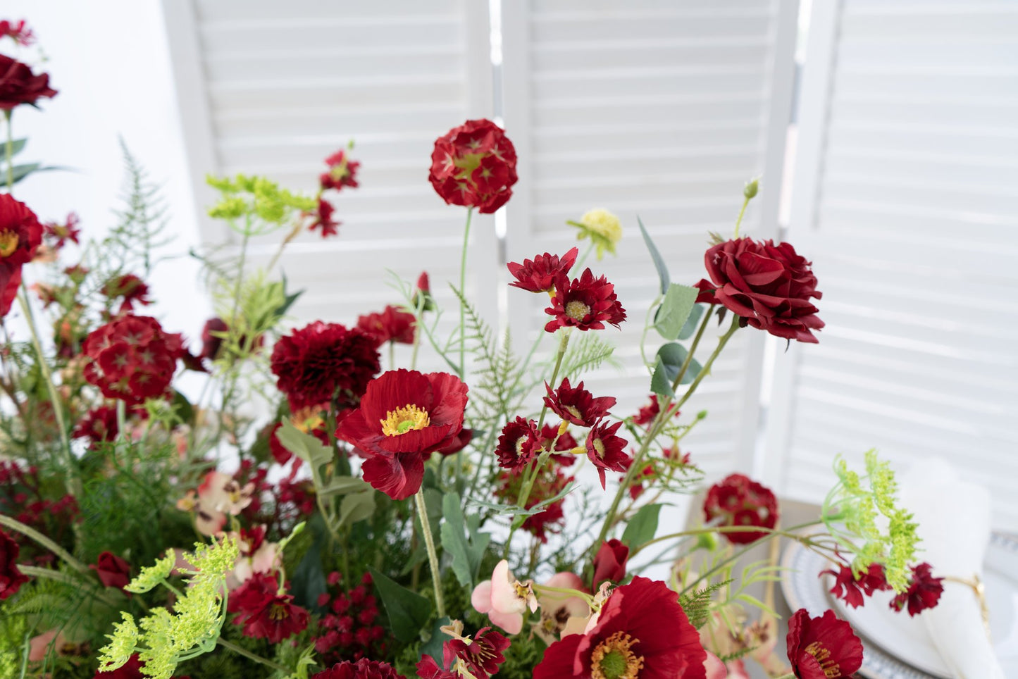 Red Floral Table Arrangement – Wedding Table Decor