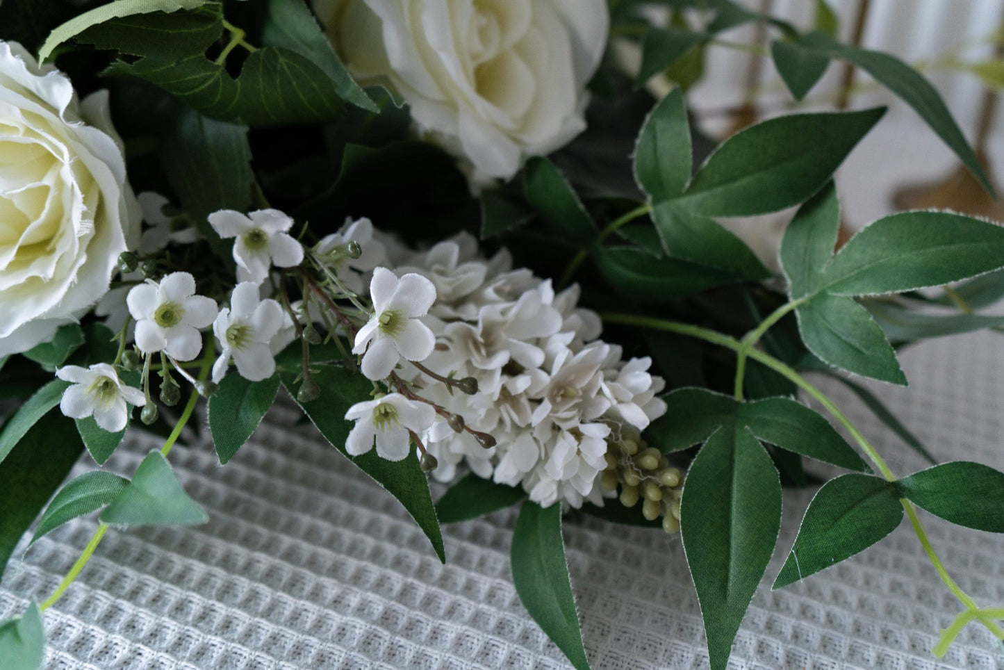 Blue & White Floral Table Arrangement – Wedding Table Decor