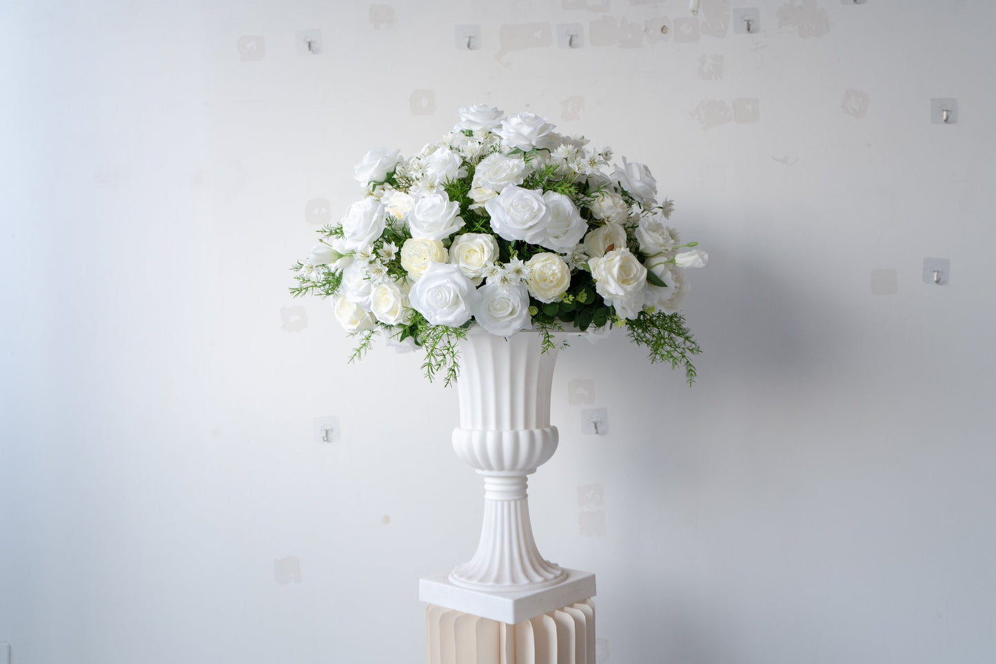 White Floral Centerpiece – Wedding Table Decor