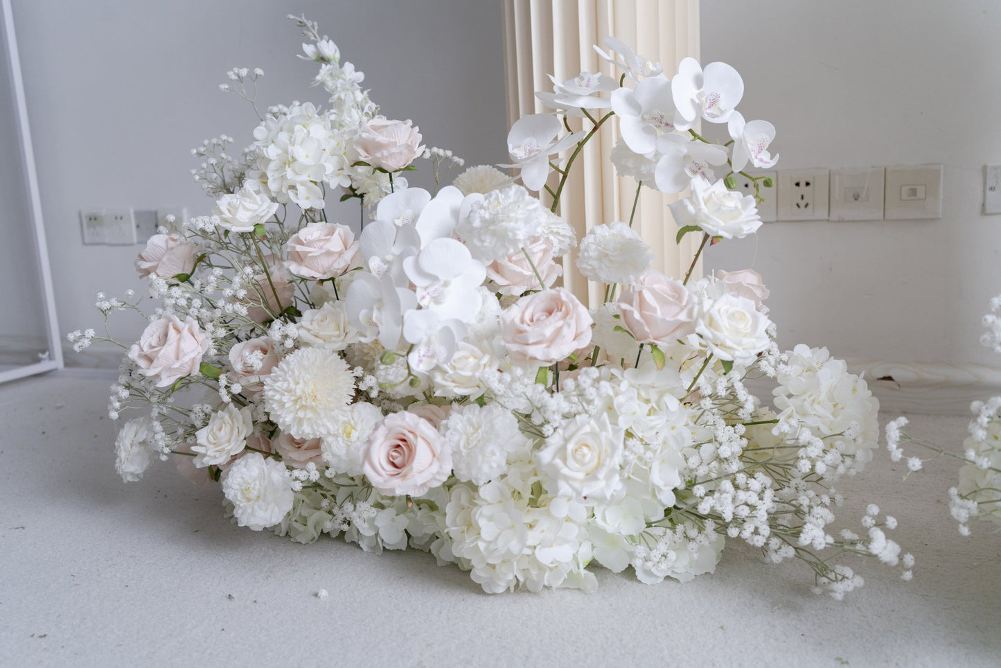 White Floral Row – Wedding Aisle Decor